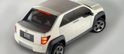 Ford Model U Concept (2003) - picture 4 of 25