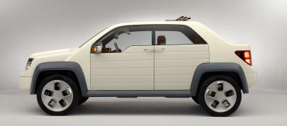 Ford Model U Concept (2003) - picture 7 of 25