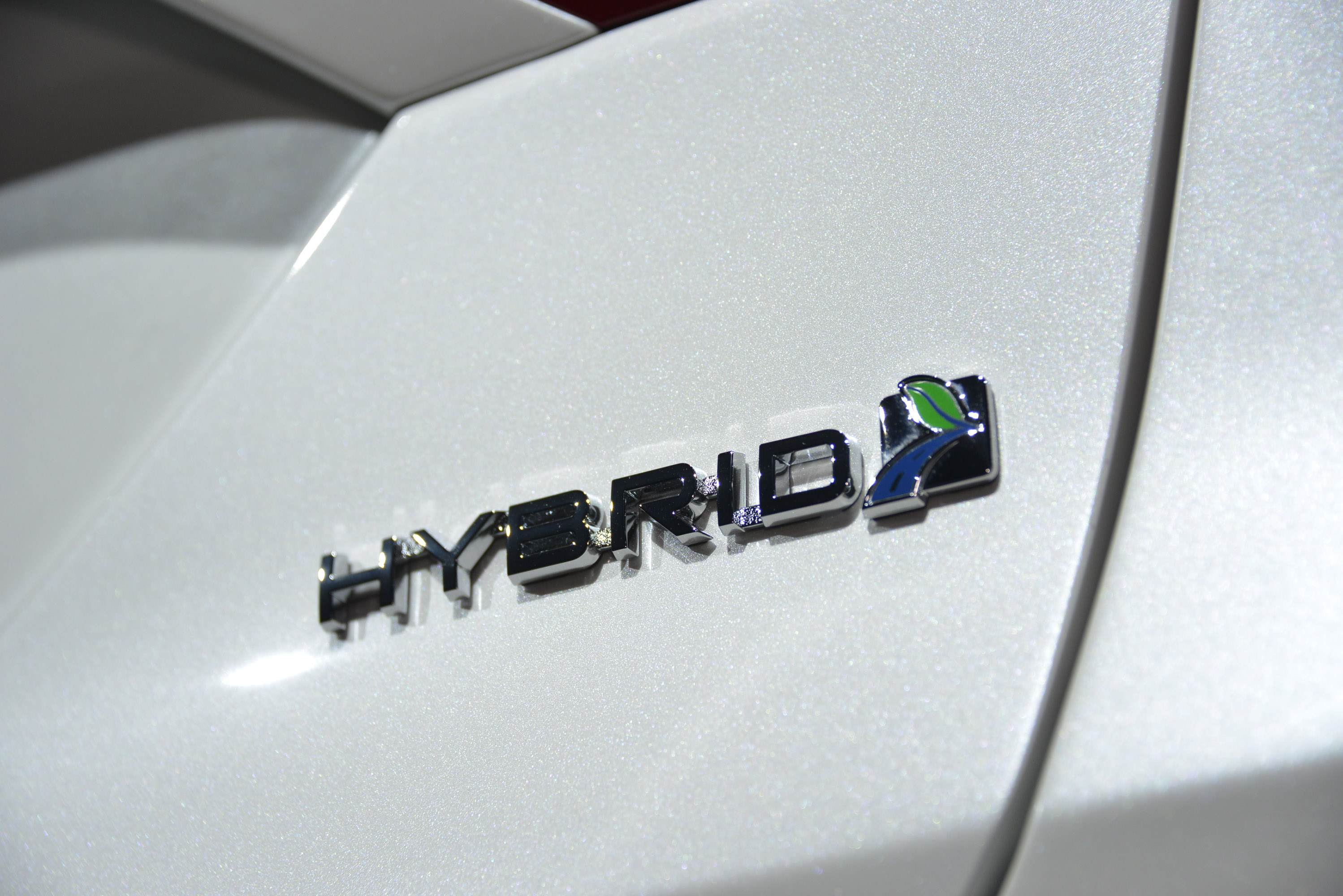 Ford Mondeo Hybrid Electric Paris