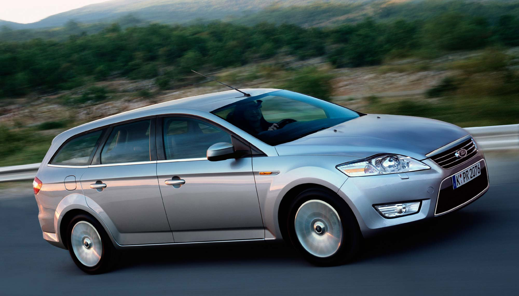 Ford Mondeo 5-Door