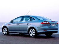 Ford Mondeo 5-Door (2008) - picture 2 of 6