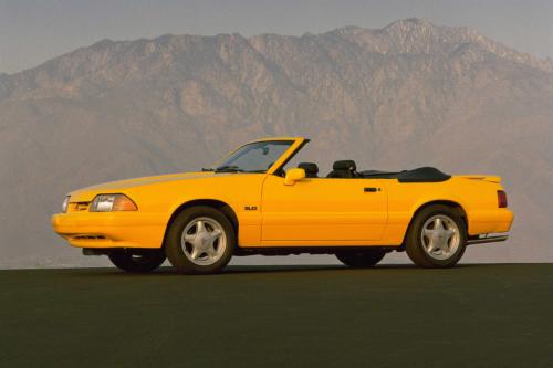 Ford Mustang (1993) - picture 1 of 2