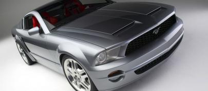 Ford Mustang GT Convertible Concept (2003) - picture 4 of 34