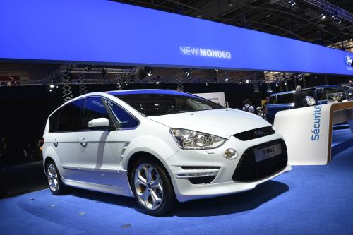 Ford S-MAX Paris (2012) - picture 1 of 2