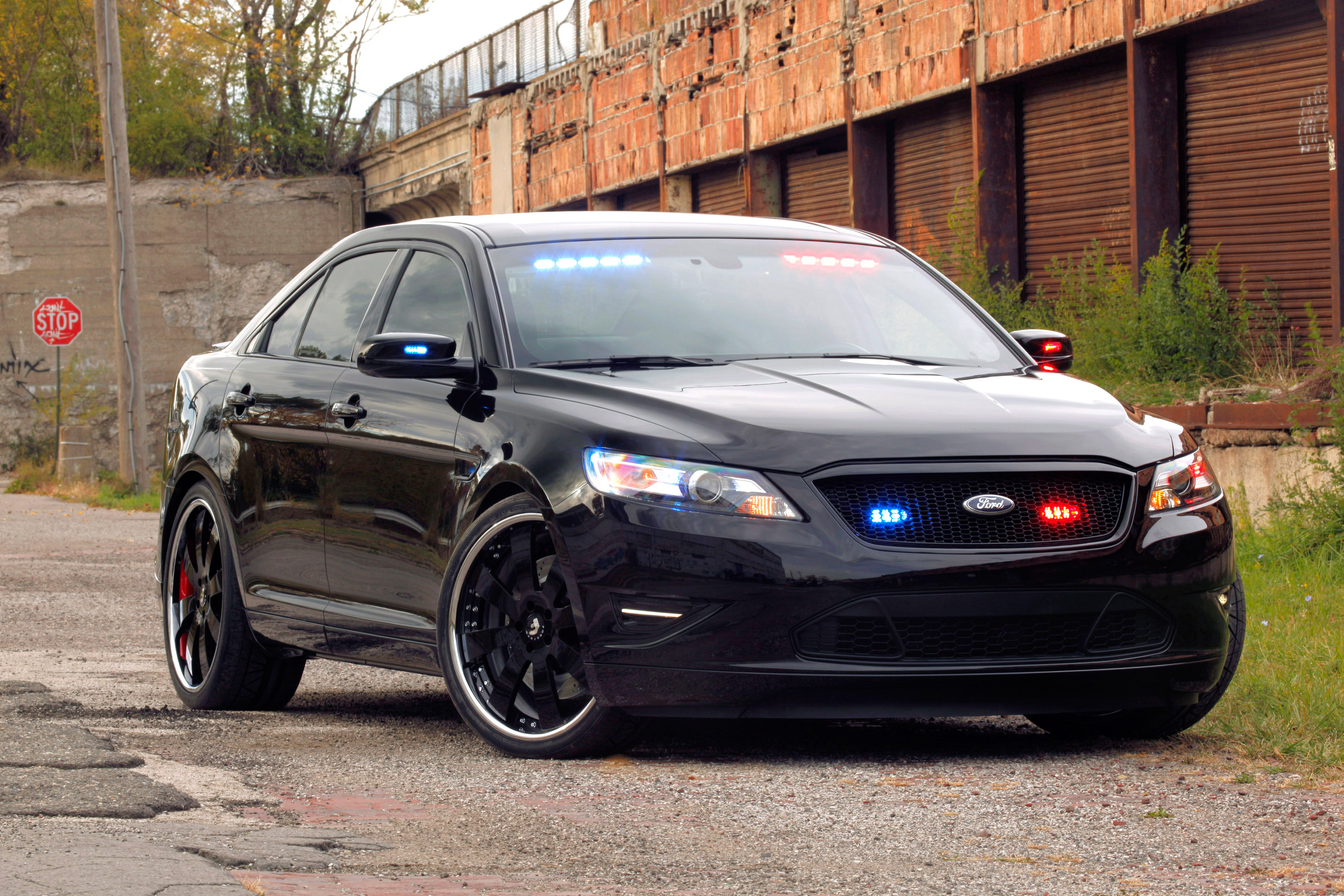 Ford Stealth Police Interceptor Concept