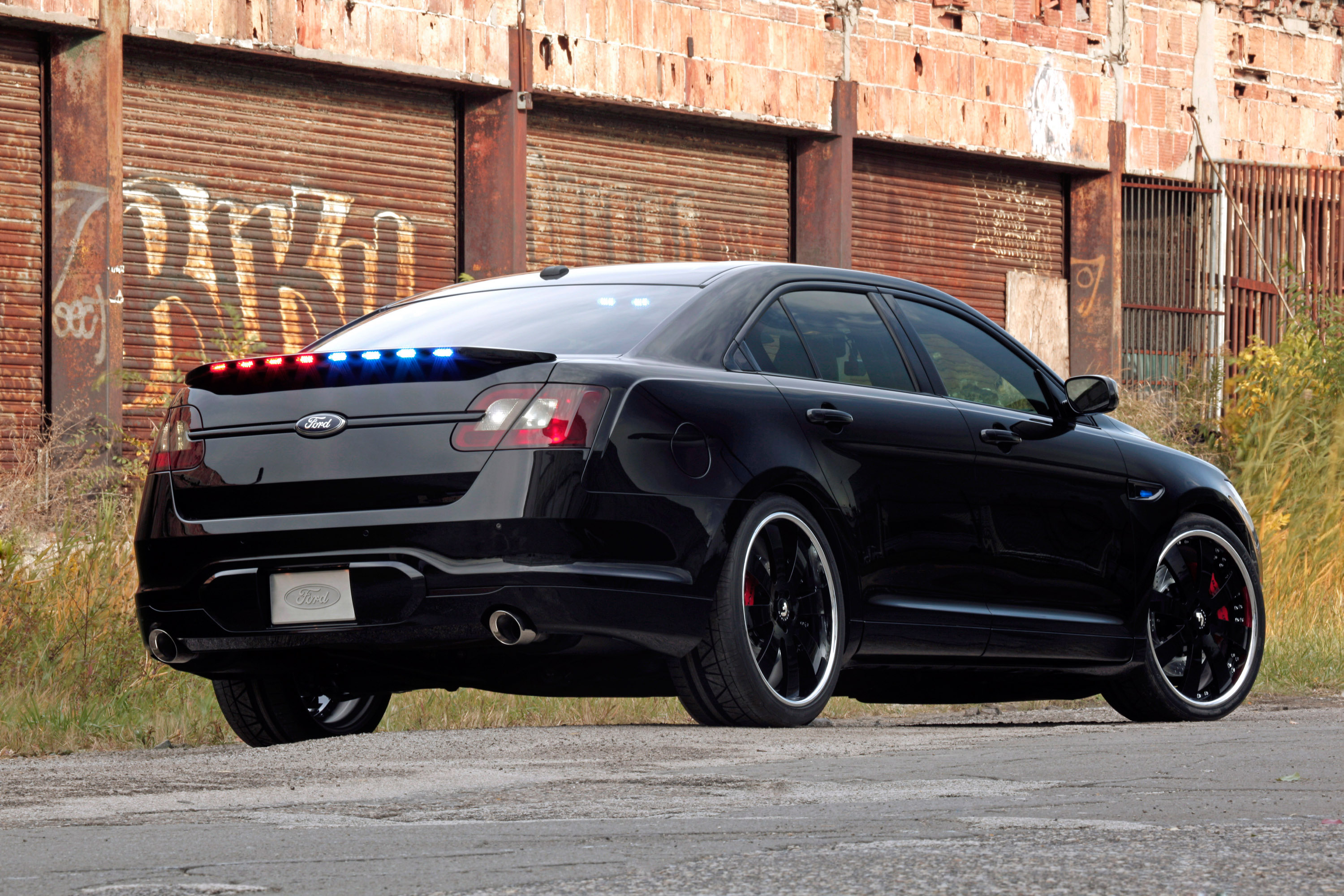 Ford Stealth Police Interceptor Concept