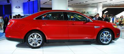 Ford Taurus Detroit (2009) - picture 4 of 12