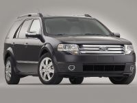 Ford Taurus X (2008) - picture 1 of 5