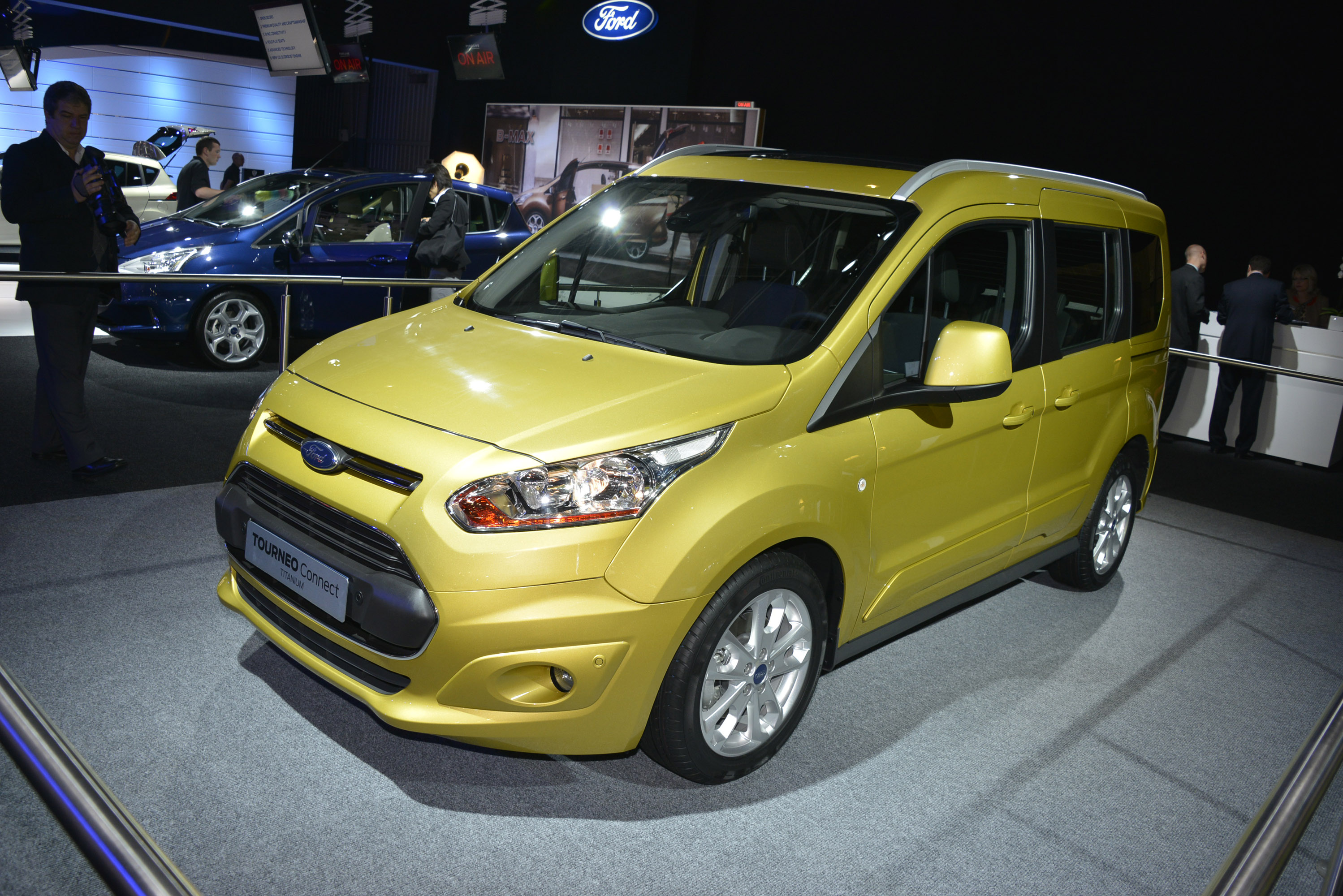 Ford Tourneo Connect Paris