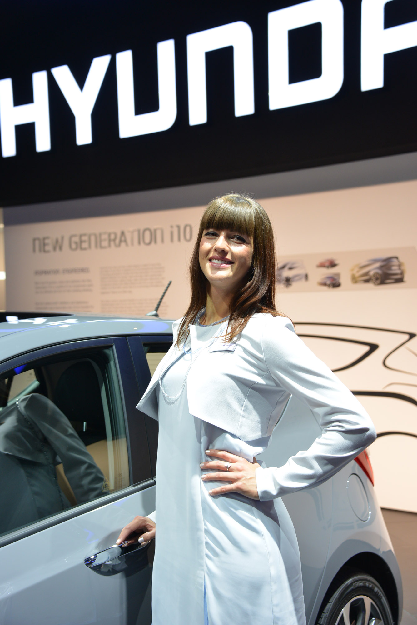 Frankfurt Motor Show Girls