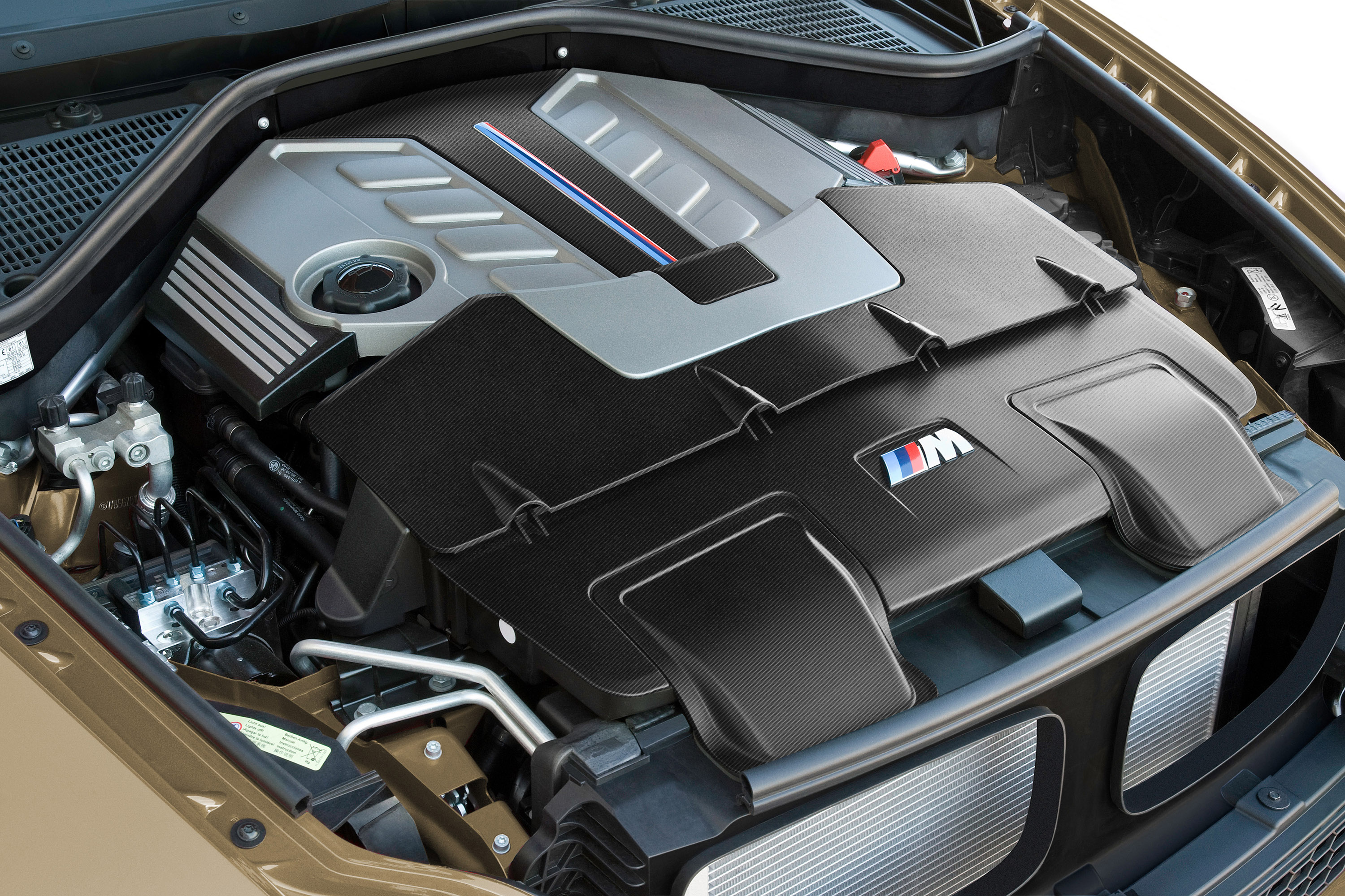 X6 моторы. Двигатель BMW x6m. BMW x6 e71 под капотом. BMW x5 m Power engine. BMW x6 m g-Power Typhoon.