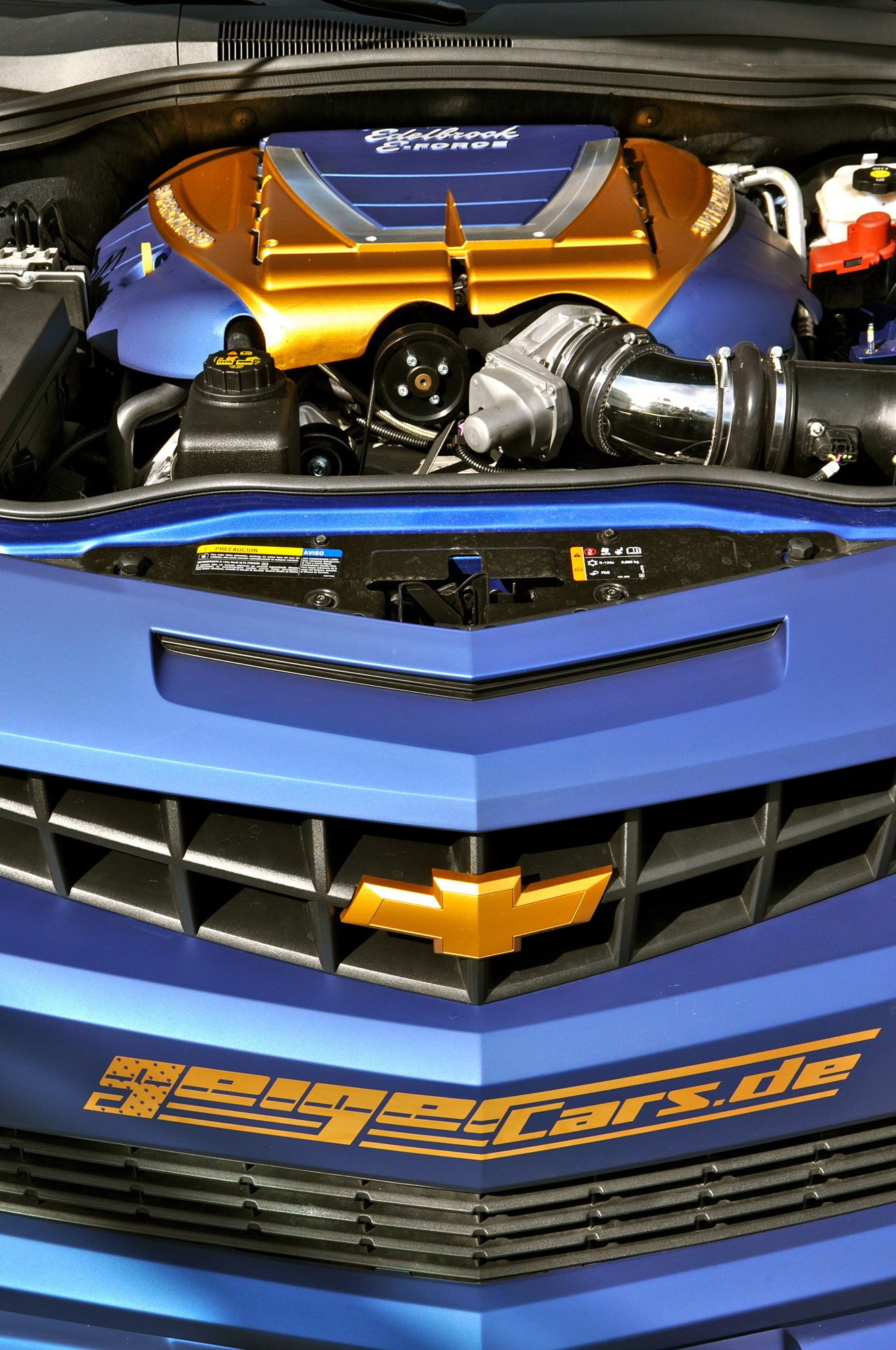 Geigercars Chevrolet Camaro 2SS gold blue