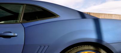 Geigercars Chevrolet Camaro 2SS gold blue (2012) - picture 28 of 38