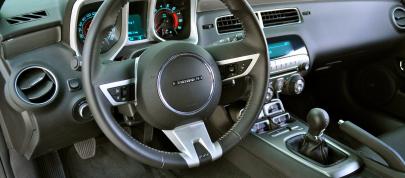 Geigercars Chevrolet Camaro 2SS gold blue (2012) - picture 31 of 38