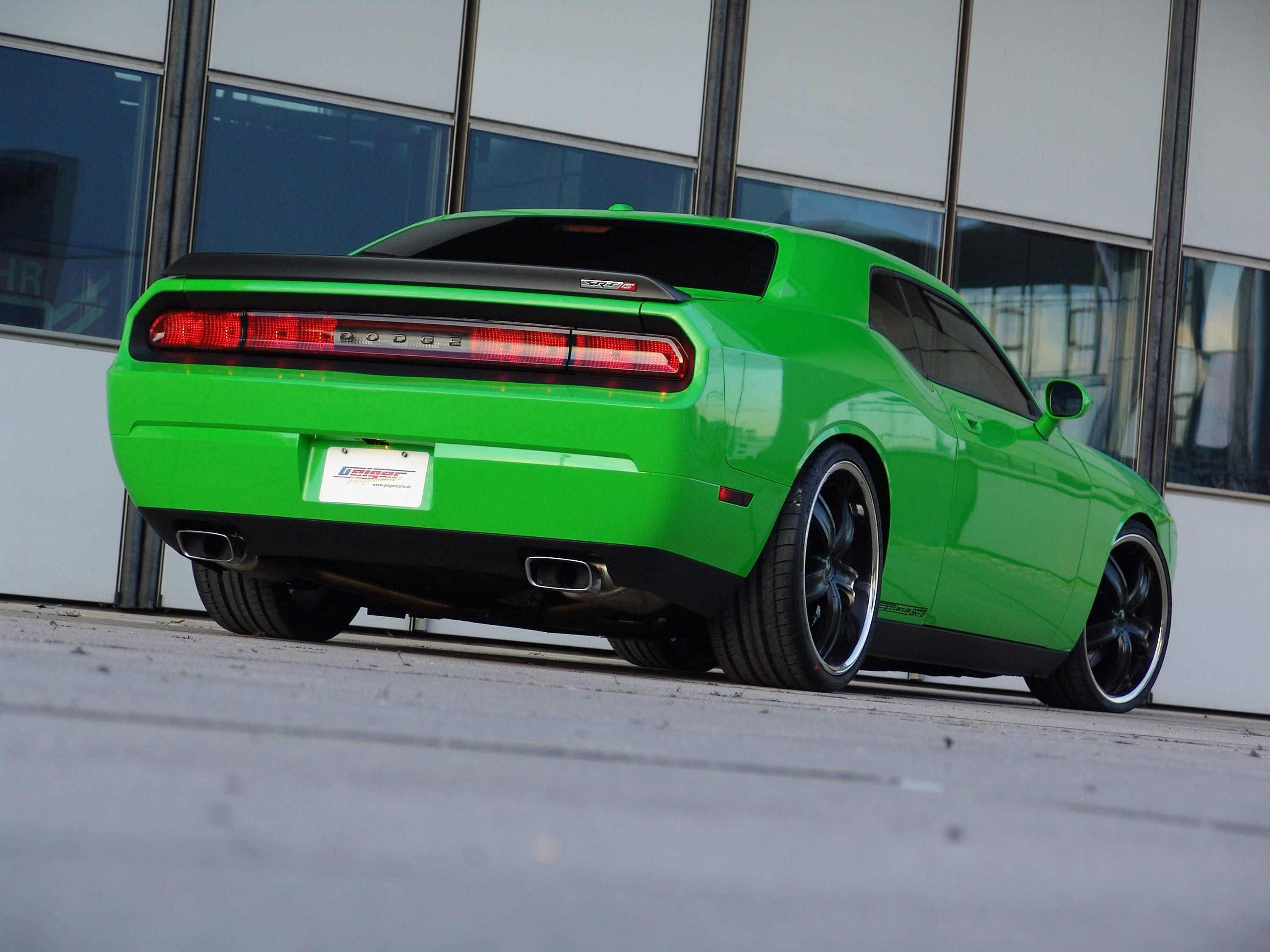 GeigerCars.de Dodge Challenger SRT8