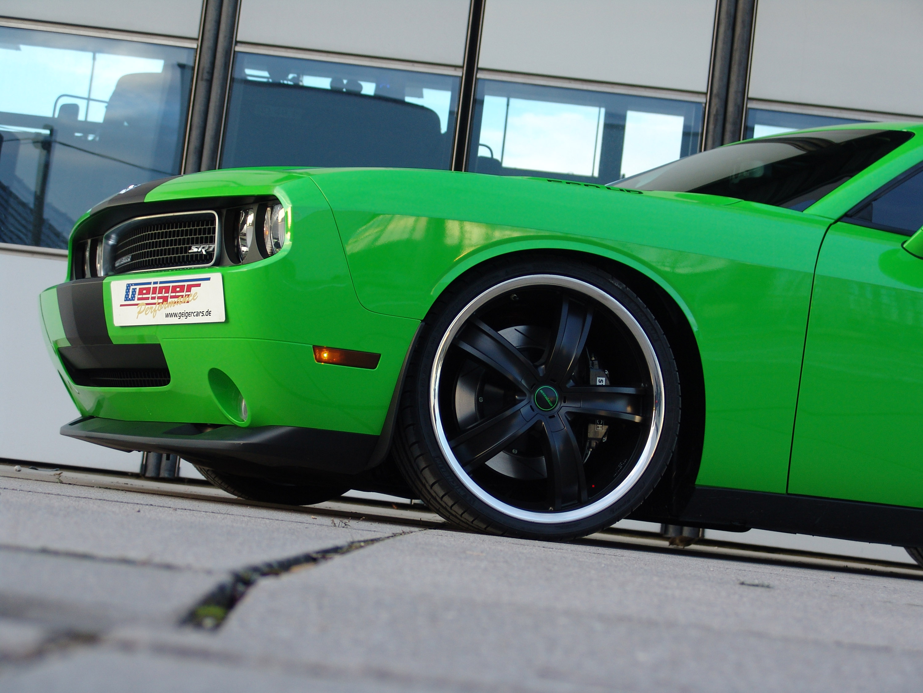 GeigerCars.de Dodge Challenger SRT8