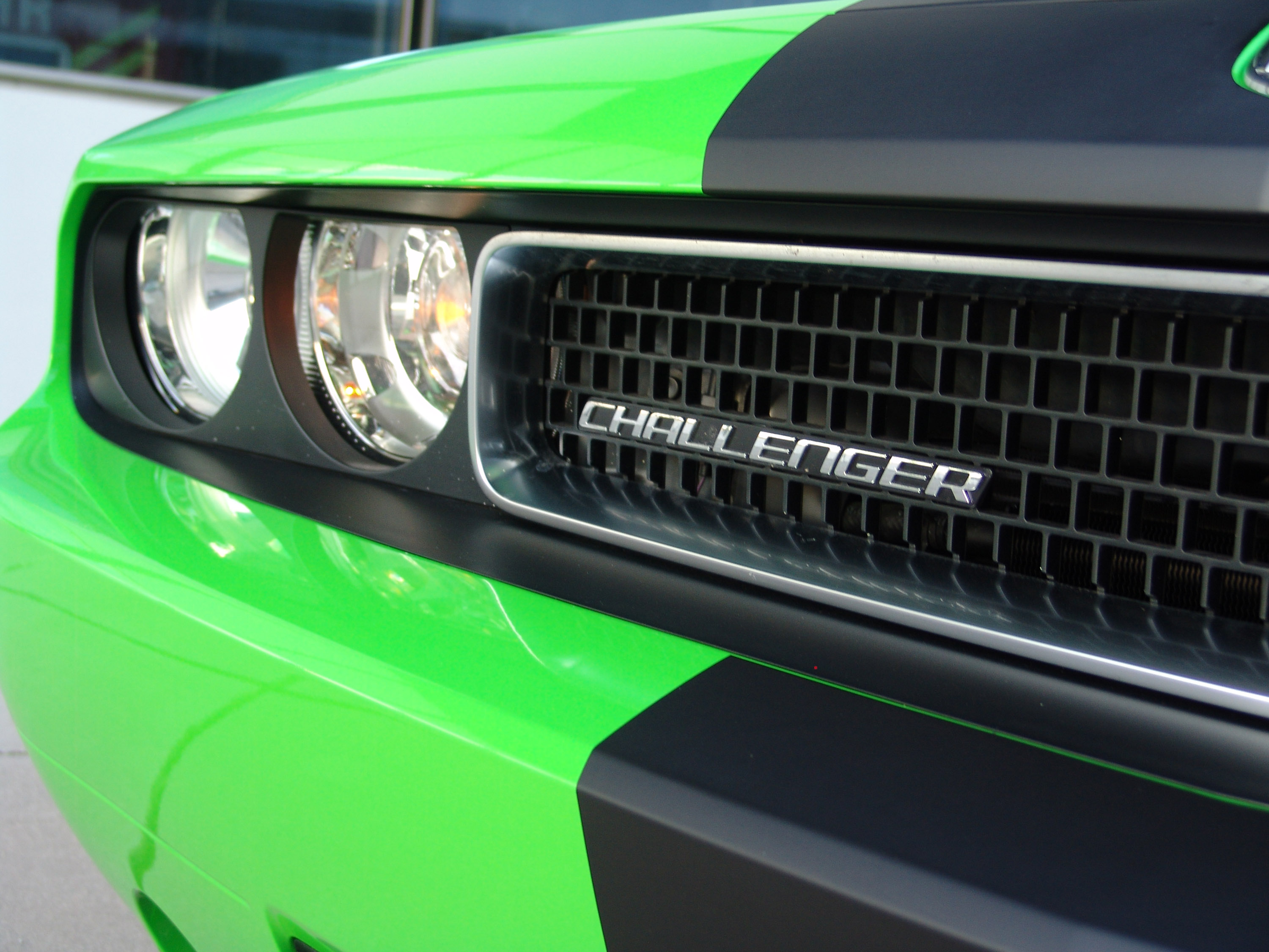 GeigerCars.de Dodge Challenger SRT8