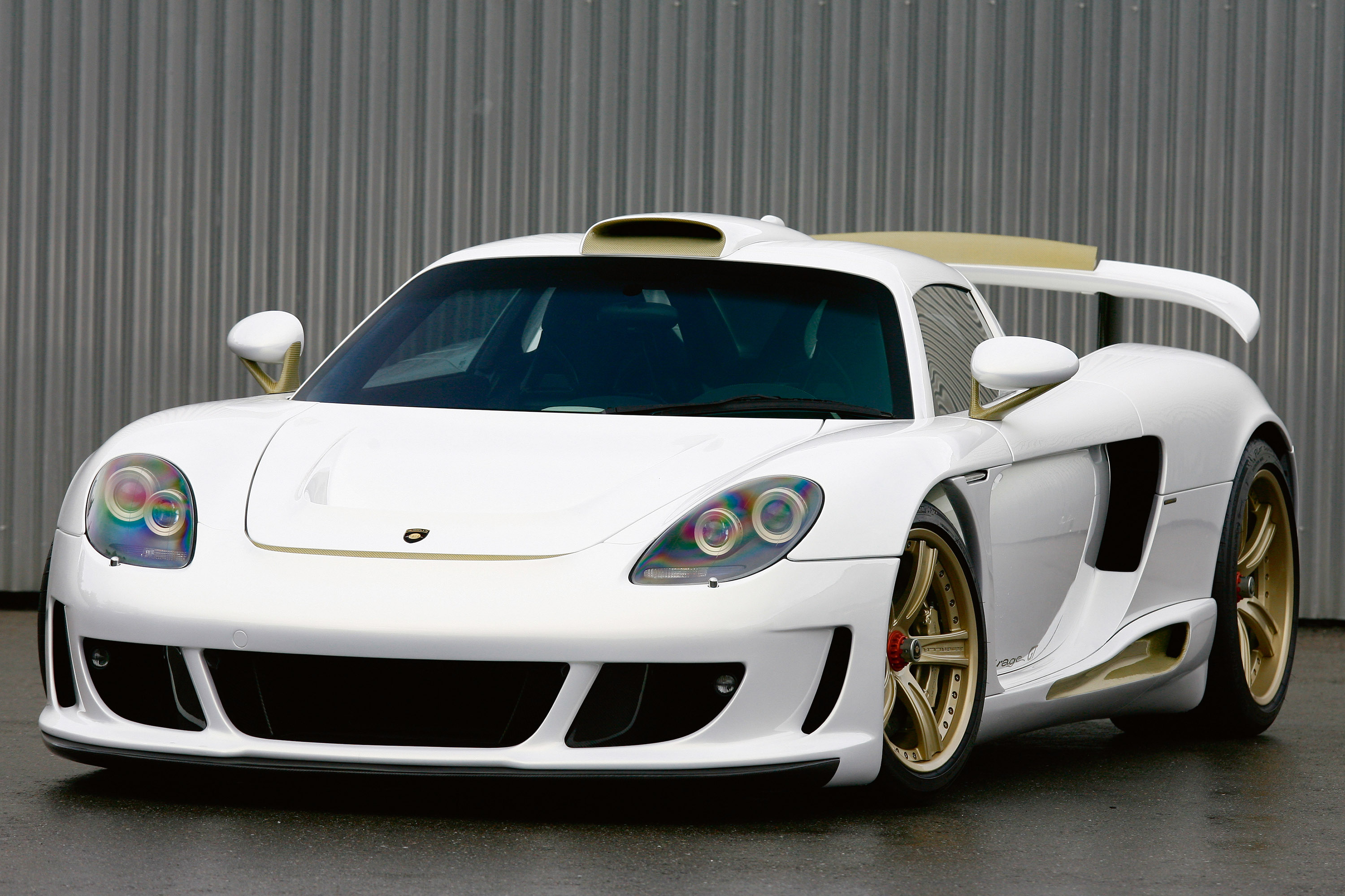 Gemballa Mirage GT Gold Edition Porsche Carrera GT