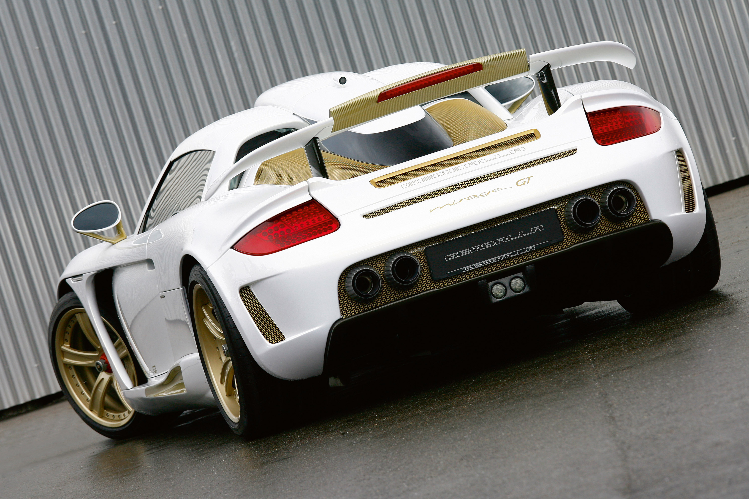Gemballa Mirage GT Gold Edition Porsche Carrera GT