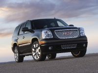 GMC Yukon Denali Hybrid (2009) - picture 1 of 6