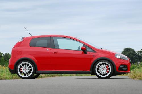 Grande Punto Abarth (2008) - picture 32 of 46