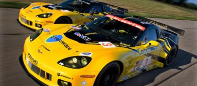 GT2 Chevrolet Corvette C6.R (2010) - picture 4 of 25