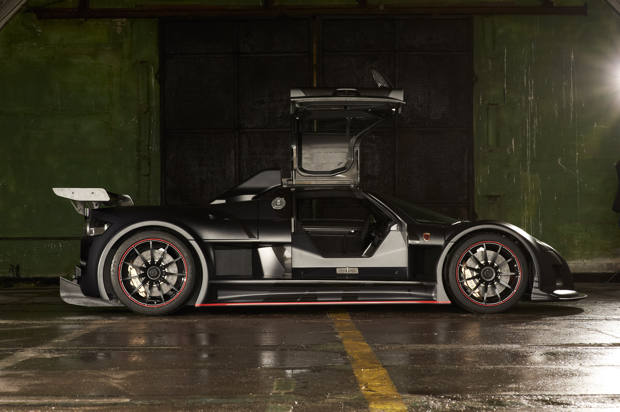 Gumpert apollo enraged