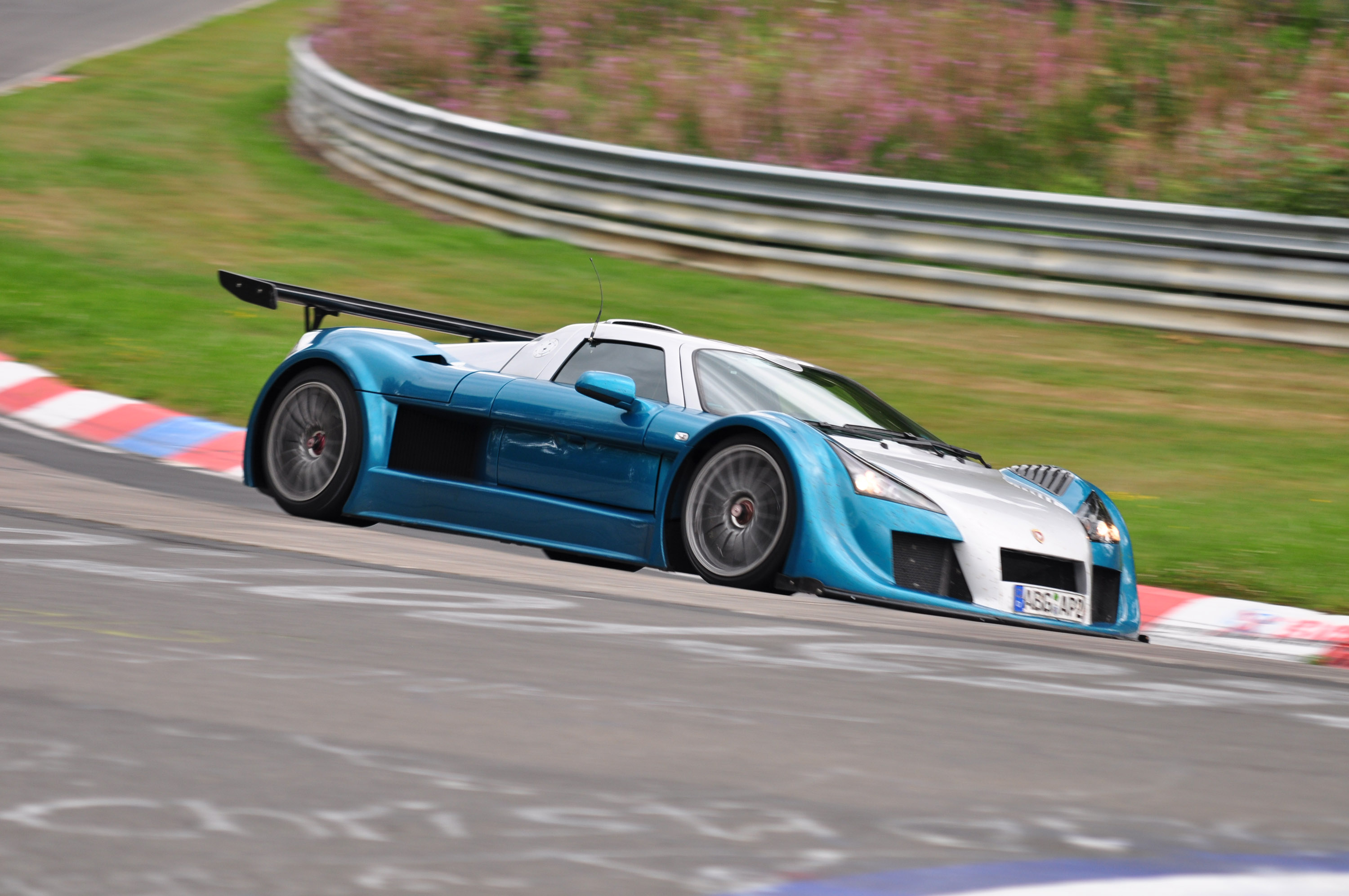 GUMPERT apollo sport new lap record at Nürburgring