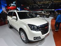 Haval H8 Shanghai (2013) - picture 3 of 7