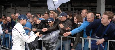 Heidfeld Brings F1 To BMW Plant (2008) - picture 4 of 4