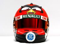 Heikki Kovalainen Angry Birds Helmet (2012) - picture 1 of 4