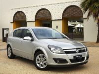 Holden Astra CDTi Diesel (2009) - picture 3 of 18