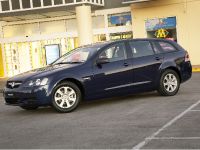 Holden VE sportwagon (2008) - picture 5 of 10
