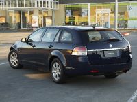 Holden VE sportwagon (2008) - picture 8 of 10