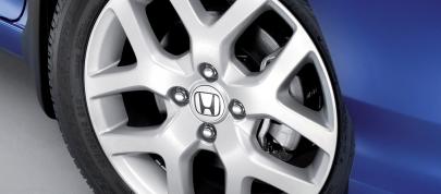 Honda City (2009) - picture 15 of 19