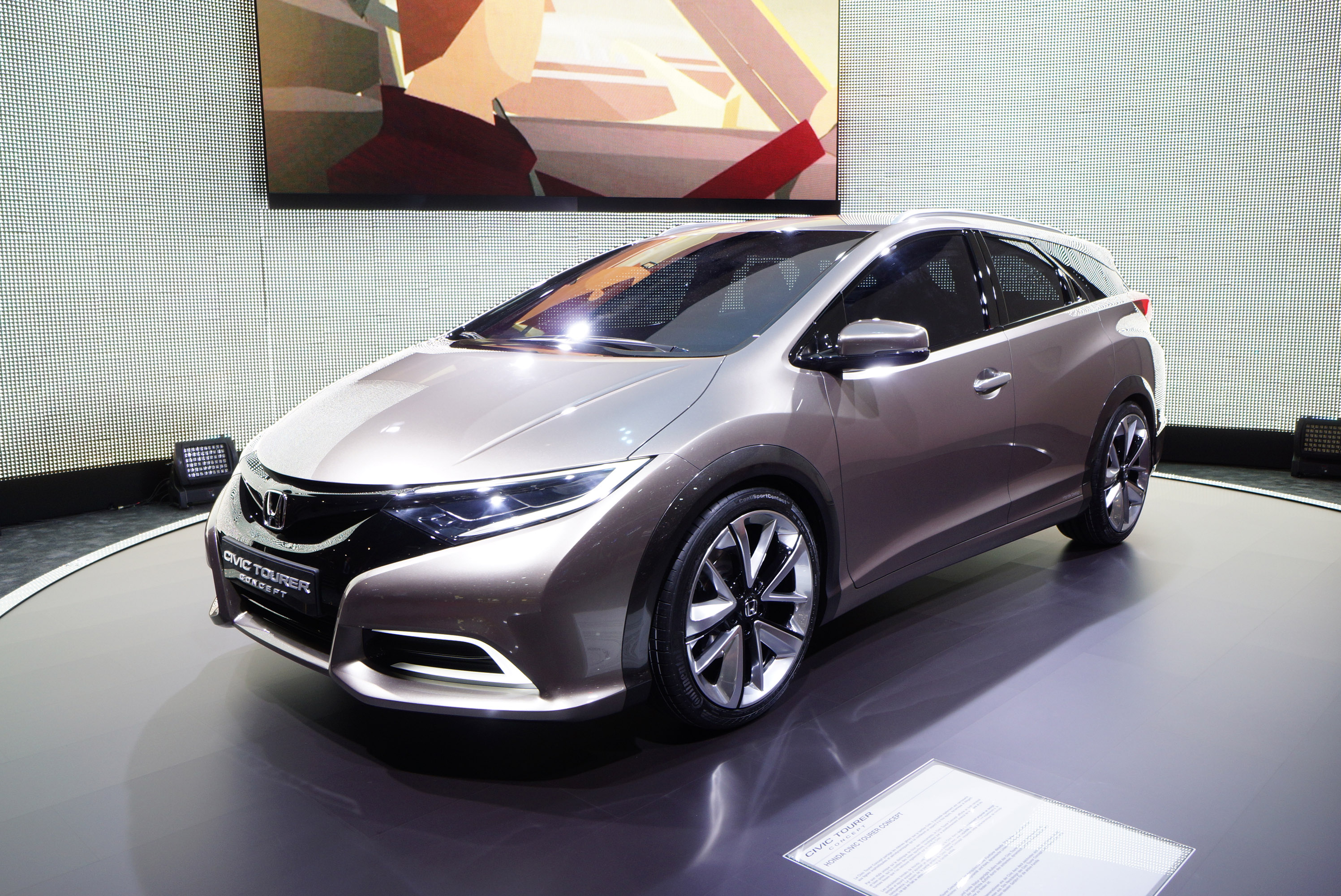 Honda Civic Tourer Concept Geneva