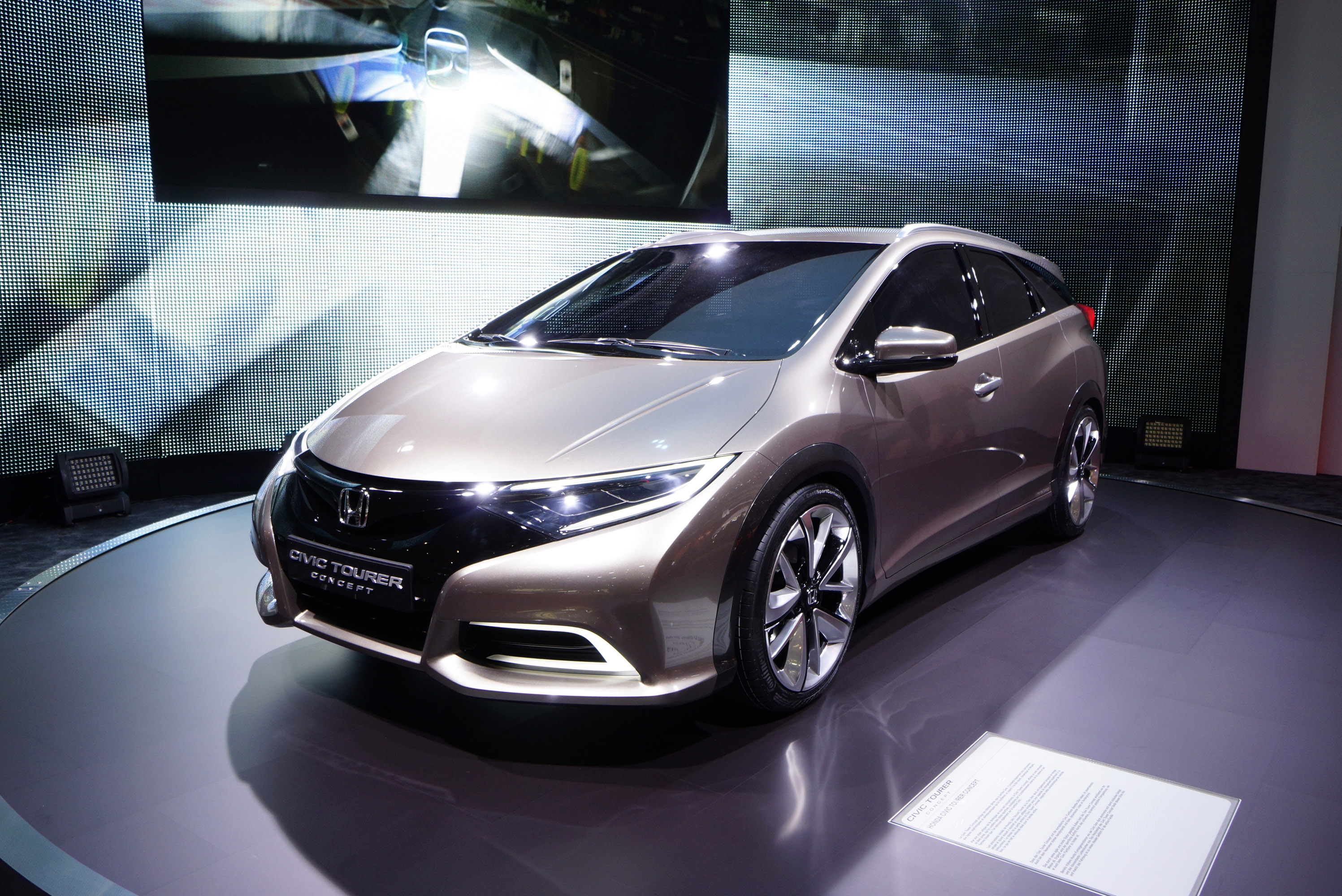 Honda Civic Tourer Concept Geneva