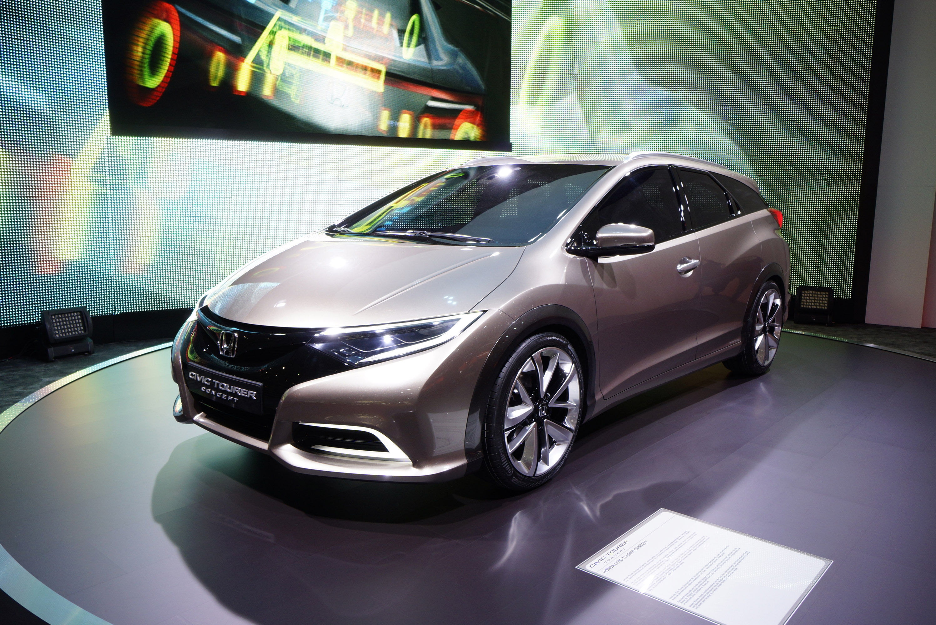 Honda Civic Tourer Concept Geneva