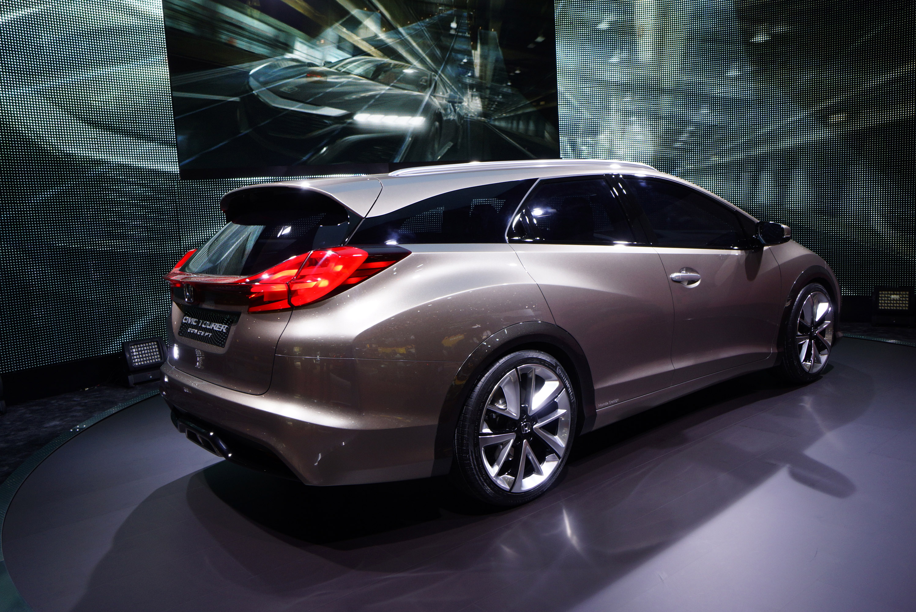 Honda Civic Tourer Concept Geneva