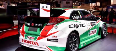 Honda Civic Type R World Touring Car Paris (2014) - picture 4 of 4