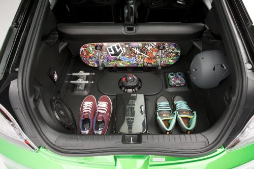 Honda CR-Z at SEMA (2010) - picture 33 of 78