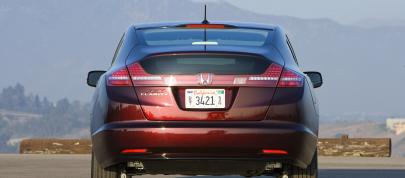 Honda FCX Clarity (2008) - picture 20 of 35