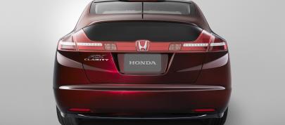 Honda FCX Clarity (2008) - picture 28 of 35