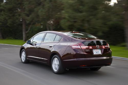 Honda FCX Clarity (2008) - picture 33 of 35