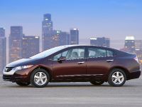 Honda FCX Clarity (2008) - picture 4 of 35