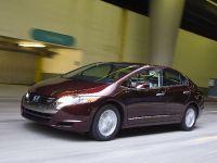 Honda FCX Clarity (2008) - picture 19 of 35