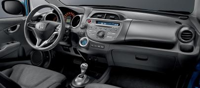 Honda Jazz (2008) - picture 39 of 64