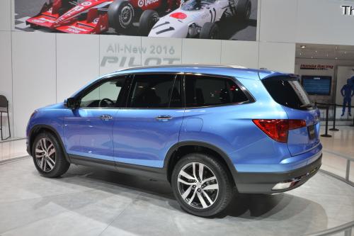 Honda Pilot Chicago (2015) - picture 16 of 20