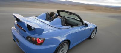 Honda S2000 CR (2008) - picture 4 of 8