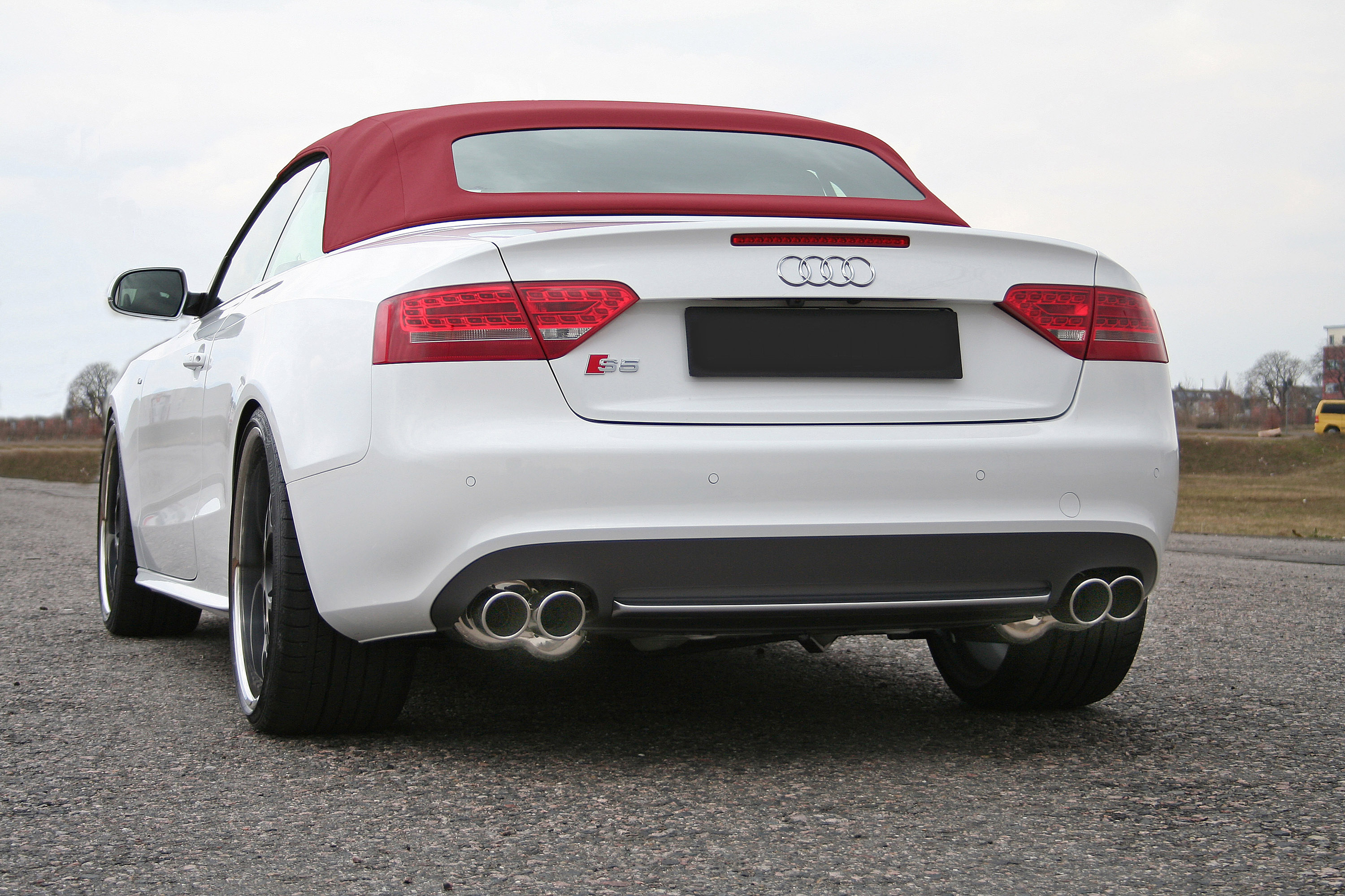 HS Motorsport Audi S5 Cabrio